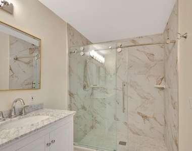 13796 Yarmouth Drive - Photo Thumbnail 5
