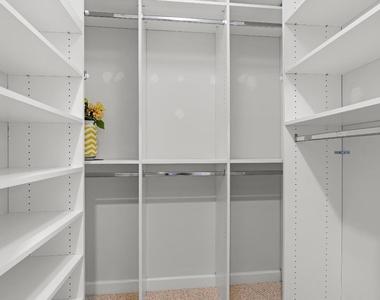 801 S Olive Avenue - Photo Thumbnail 12
