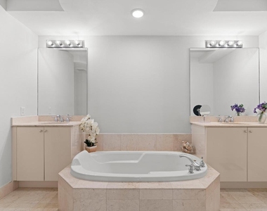801 S Olive Avenue - Photo Thumbnail 14