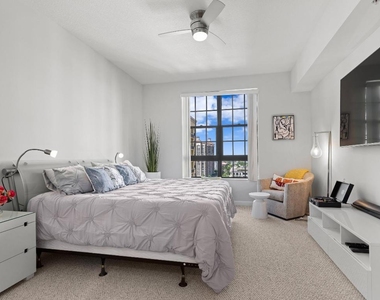 801 S Olive Avenue - Photo Thumbnail 9
