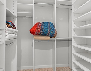 801 S Olive Avenue - Photo Thumbnail 11