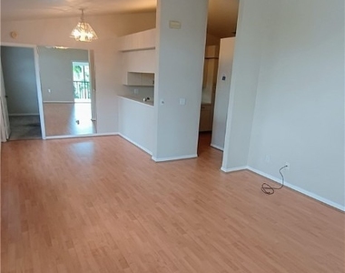 13247 Whitehaven Lane - Photo Thumbnail 8