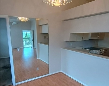 13247 Whitehaven Lane - Photo Thumbnail 14