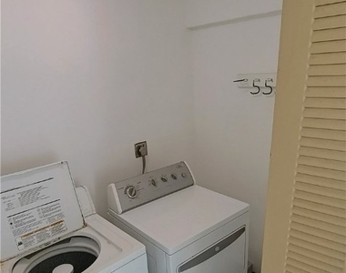 13247 Whitehaven Lane - Photo Thumbnail 6