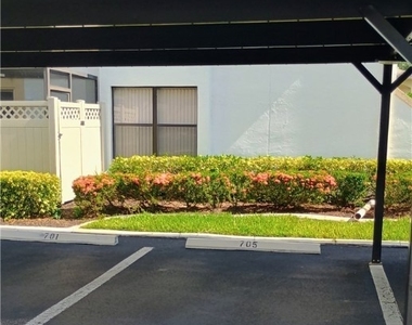 13247 Whitehaven Lane - Photo Thumbnail 1