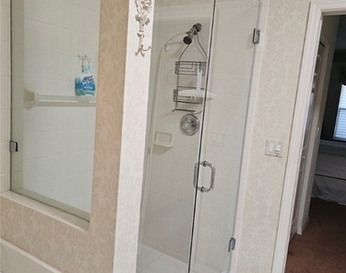 9304 Lake Abby Lane - Photo Thumbnail 8
