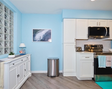 9100 Southmont Cove - Photo Thumbnail 26