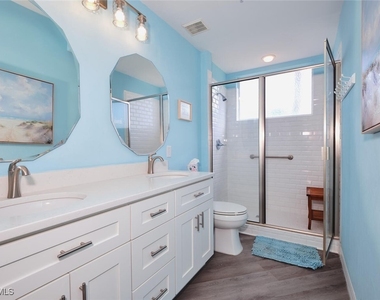 9100 Southmont Cove - Photo Thumbnail 35