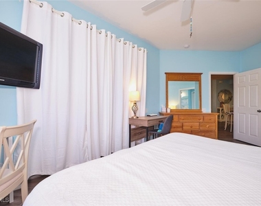 9100 Southmont Cove - Photo Thumbnail 28