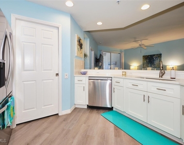 9100 Southmont Cove - Photo Thumbnail 22