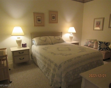 8076 Queen Palm Lane - Photo Thumbnail 11
