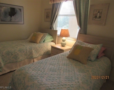 8076 Queen Palm Lane - Photo Thumbnail 5