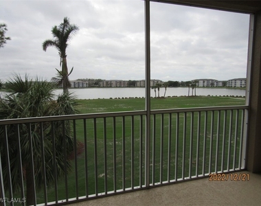 8076 Queen Palm Lane - Photo Thumbnail 14