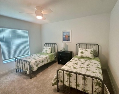15265 Green Acres Avenue - Photo Thumbnail 15