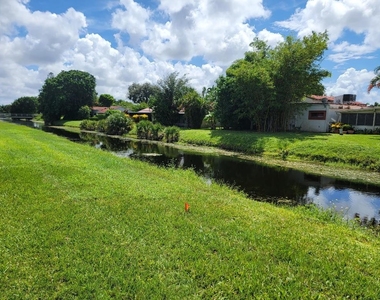 11115 Oakdale Road - Photo Thumbnail 6