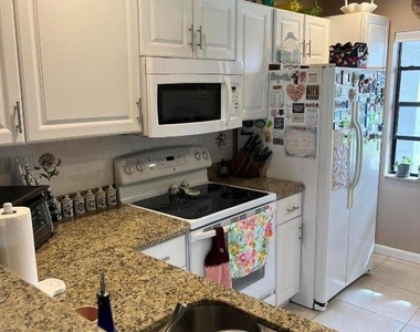 21500 Cypress Hammock Drive - Photo Thumbnail 8