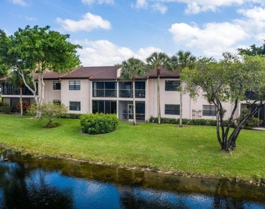 21500 Cypress Hammock Drive - Photo Thumbnail 2