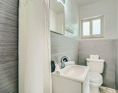 101 Tacoma Lane - Photo Thumbnail 25