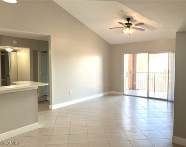 1210 Wildwood Lakes Boulevard - Photo Thumbnail 2