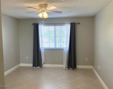 1210 Wildwood Lakes Boulevard - Photo Thumbnail 5