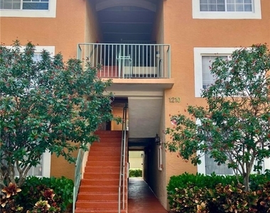 1210 Wildwood Lakes Boulevard - Photo Thumbnail 18