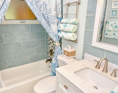 1315 Ne Flora Place - Photo Thumbnail 23