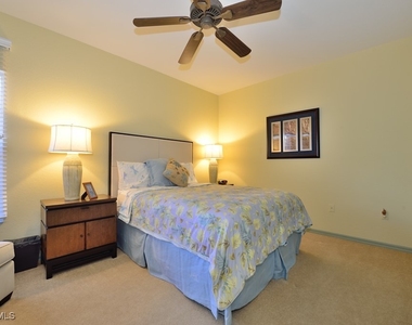 8125 Celeste Drive - Photo Thumbnail 10