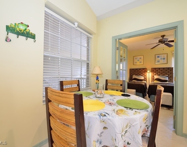 8125 Celeste Drive - Photo Thumbnail 5
