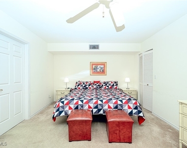 565 Beachwalk Circle - Photo Thumbnail 15
