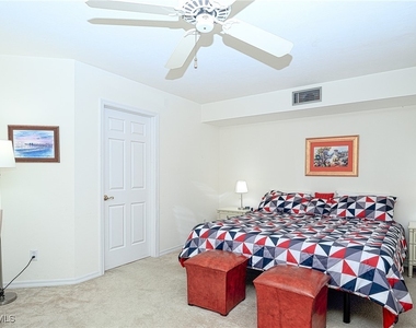 565 Beachwalk Circle - Photo Thumbnail 14