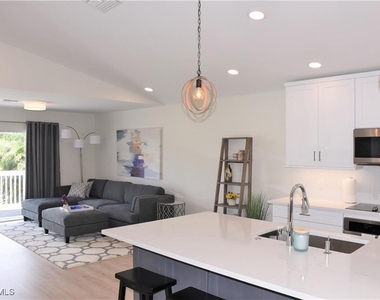 803 104th Avenue N - Photo Thumbnail 11