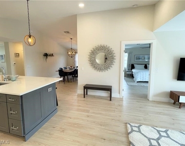 803 104th Avenue N - Photo Thumbnail 1