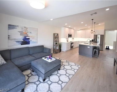 803 104th Avenue N - Photo Thumbnail 12