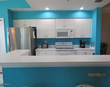 8076 Queen Palm Lane - Photo Thumbnail 4