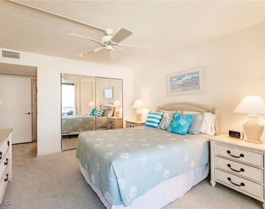 260 Seaview Court - Photo Thumbnail 16