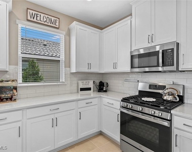 15189 Sacile Street - Photo Thumbnail 10