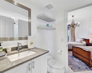 8171 Bay Colony Drive - Photo Thumbnail 13