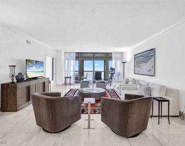 8171 Bay Colony Drive - Photo Thumbnail 2