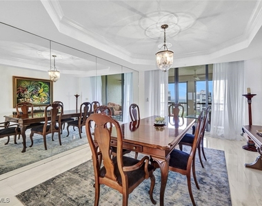 8171 Bay Colony Drive - Photo Thumbnail 4