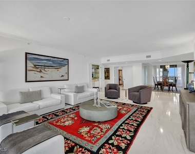 8171 Bay Colony Drive - Photo Thumbnail 3