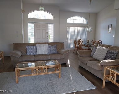 449 Dundee Court - Photo Thumbnail 20