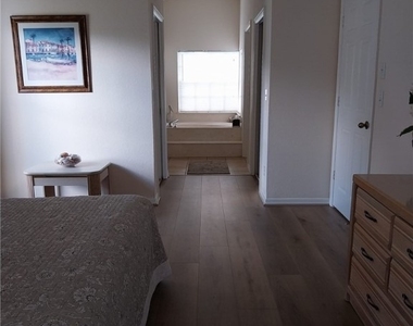 449 Dundee Court - Photo Thumbnail 33