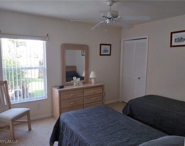 449 Dundee Court - Photo Thumbnail 9