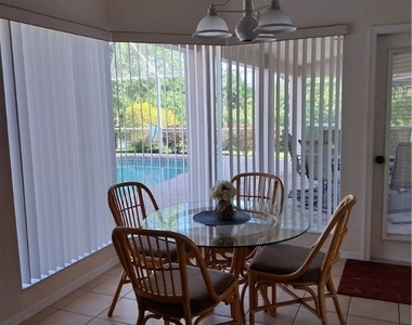 449 Dundee Court - Photo Thumbnail 6