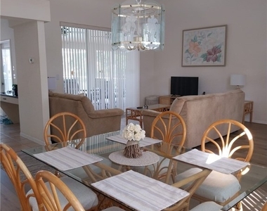 449 Dundee Court - Photo Thumbnail 24