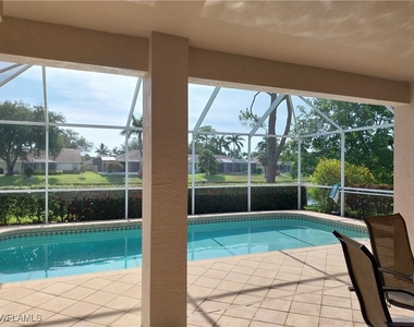 449 Dundee Court - Photo Thumbnail 14