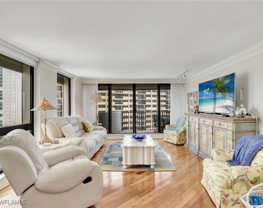 4005 Gulf Shore Boulevard N - Photo Thumbnail 22