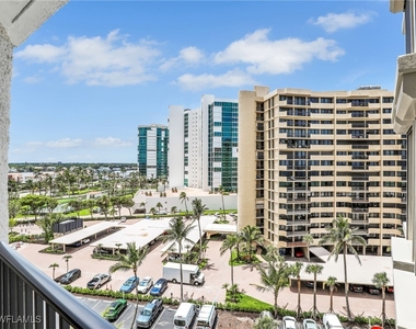 4005 Gulf Shore Boulevard N - Photo Thumbnail 10