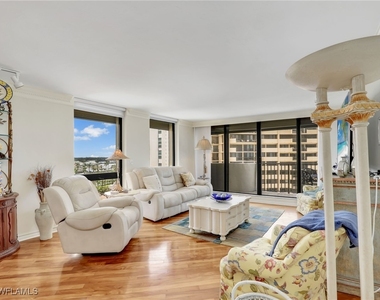 4005 Gulf Shore Boulevard N - Photo Thumbnail 15