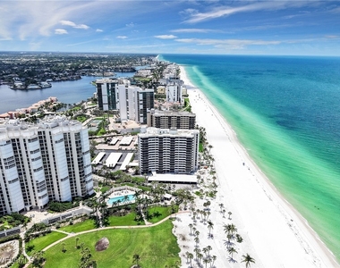 4005 Gulf Shore Boulevard N - Photo Thumbnail 5